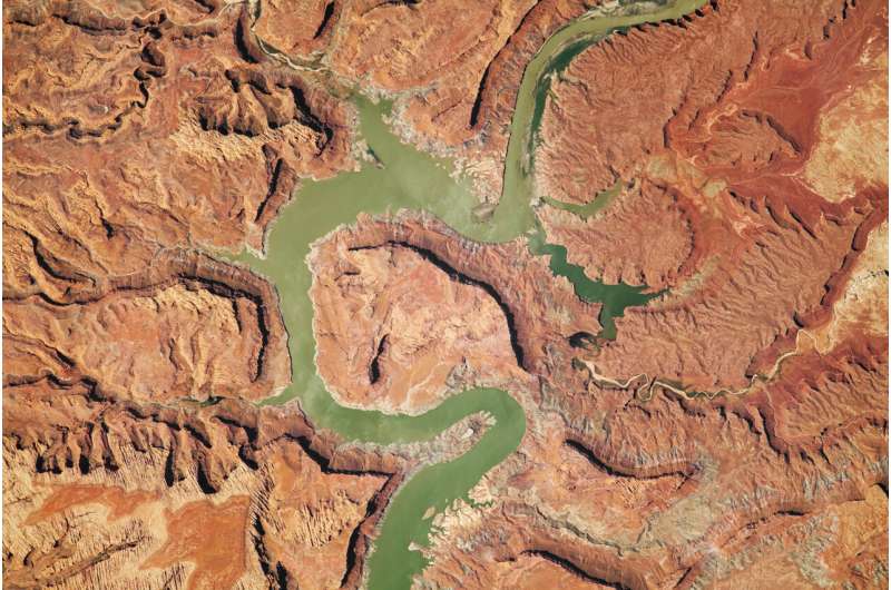 Image: Upper Lake Powell area in Utah