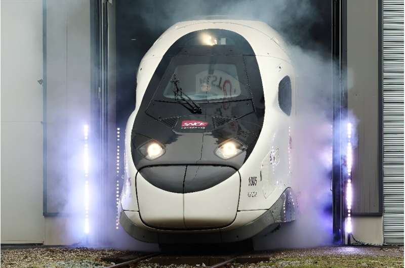 Italians look set to enjoy France's TGV