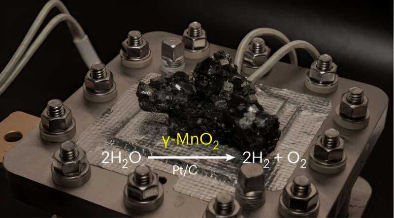 Custom-made catalyst leads to longer-lasting and more sustainable green hydrogen production