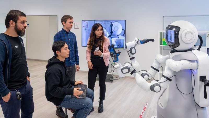 More transparency in the human-robot interaction