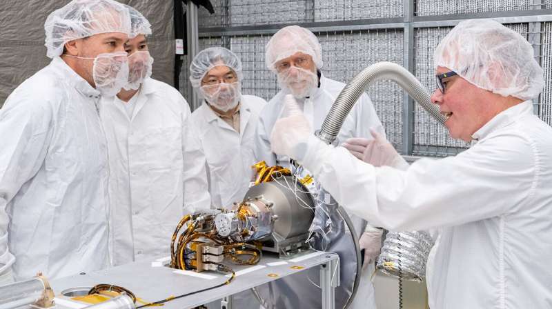 NASA delivers science instrument to JAXA's Martian Moons mission