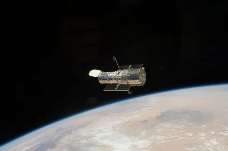NASA's Hubble Pauses Science Due to Gyro Issue