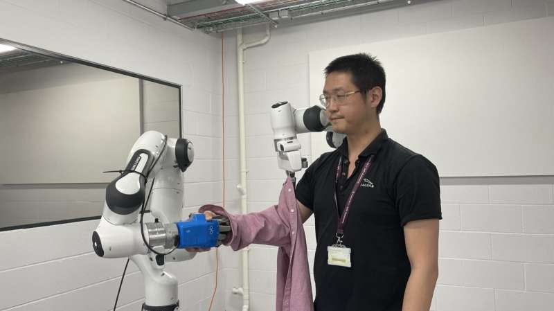 New dressing robot can 'mimic' the actions of care-workers