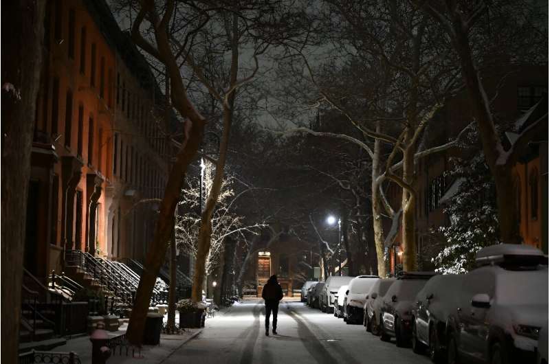 New York broke a long record of snowless days with a light layer