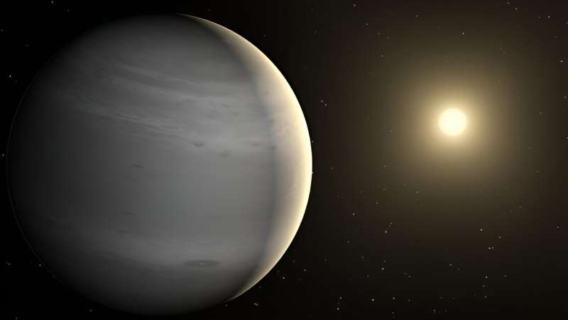 Radiating exoplanet discovered in "perfect tidal storm"