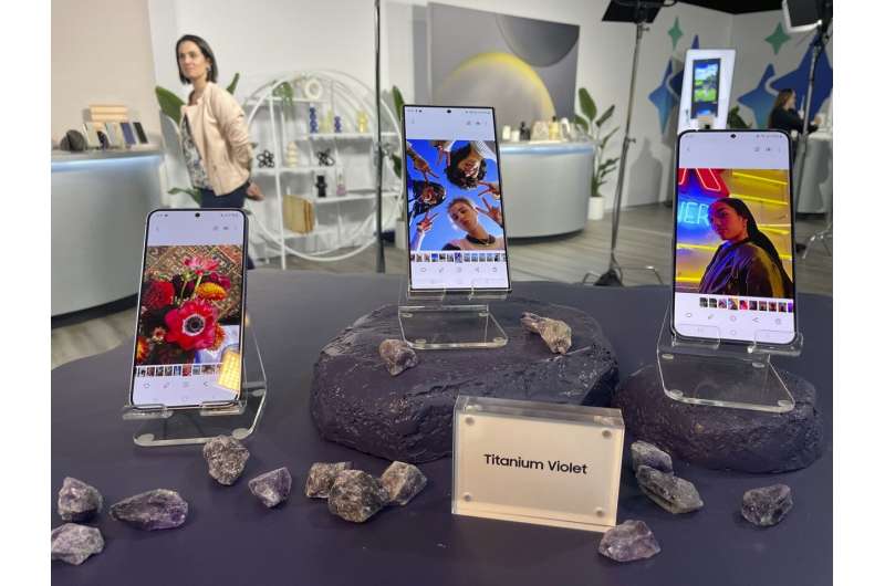 Samsung vies to make AI more mainstream by baking in more of the technology in its new Galaxy phones