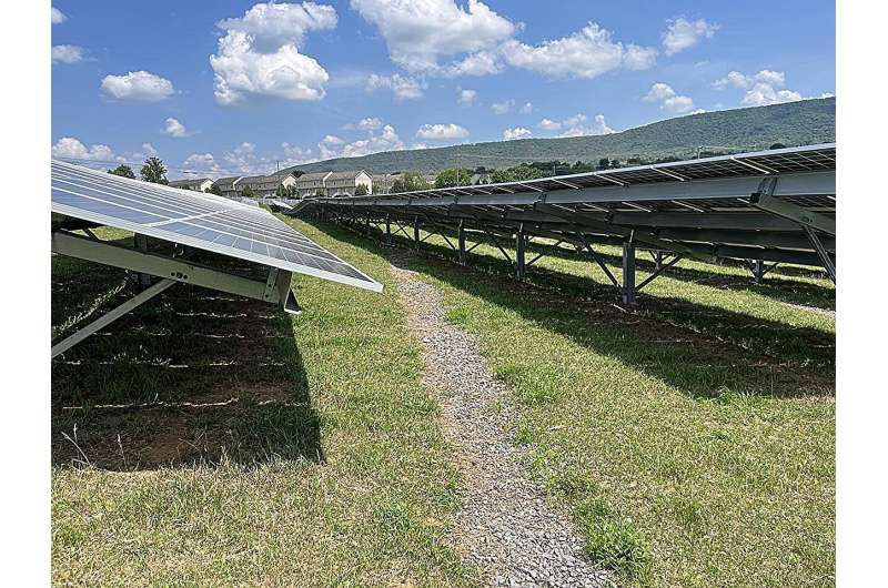 Solar farms with stormwater controls mitigate runoff, erosion, study finds