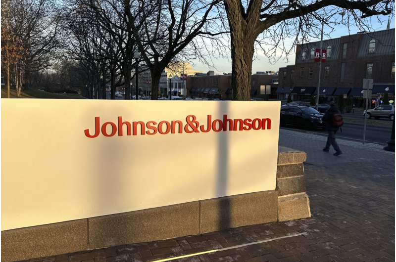 South Africa drops probe of J&J after it agrees to lower price of TB drug and withdraws patent