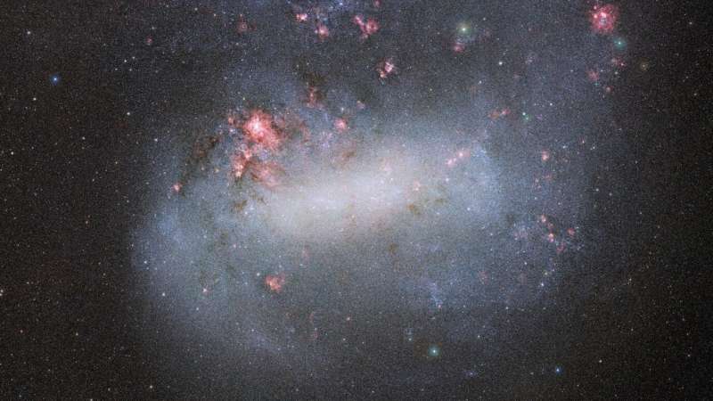 The 'baritone' of red giants refines cosmic distance measurements