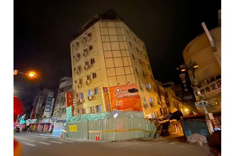 The Full Hotel, which was damaged in the April 3 quake, was left tilting even further after a series of earthquakes in Hualien