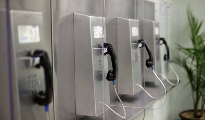 This week's cellphone outage makes it clear: In the United States, landlines are languishing