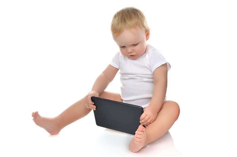 Toddlers fixated on screens talk less with parents