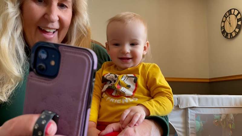 Video: Expert discusses screen time tips for your toddler's brain