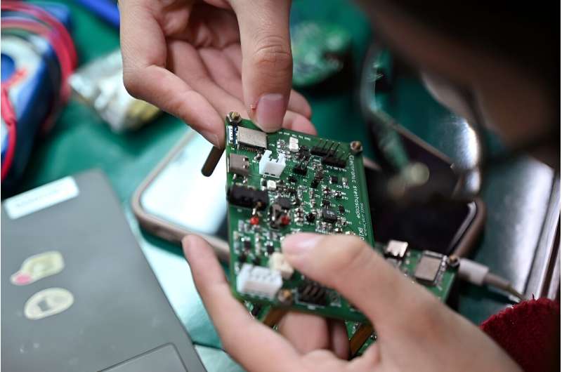 Vietnam's market for semiconductors, which are used in everything from smartphones to satellites, is expected to grow at 6.5 percent a year