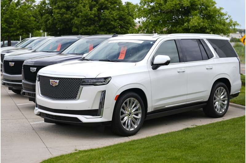 With US vehicle prices averaging near $50K, General Motors sees 2nd-quarter profits rise 15%