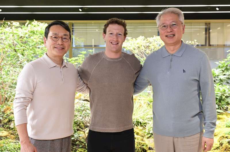 Zuckerberg meets LG, Samsung chiefs in Seoul as Meta ramps up AI ambitions