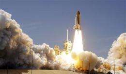 Space shuttle Atlantis soars on final voyage (AP)