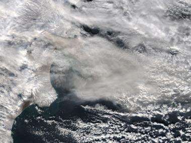 NASA's aqua satellite catches glimpse of russia's active volcanoes