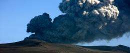 Researchers use lightning detection for early warning of volcanic ash