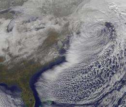 GOES-13 satellite captures powerful snowmaker leaving New England