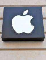 A PR firm has agreed to settle charges that it had employees pose as unbiased videogame buyers at Apple's iTunes store