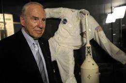 Astronauts mark anniversary of Apollo 13 drama (AP)