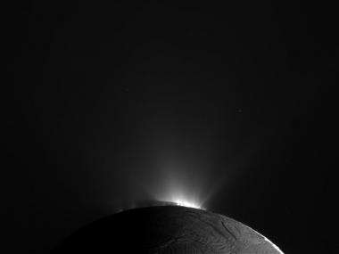 Cassini returns images of bright jets at Enceladus