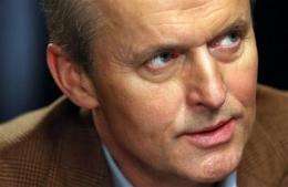 Grisham releases 'The Firm,' 22 others as e-books (AP)