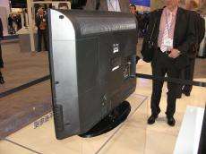 Haier Exhibits A Wireless HDTV Video System at the 2010 CES (w/ Video)