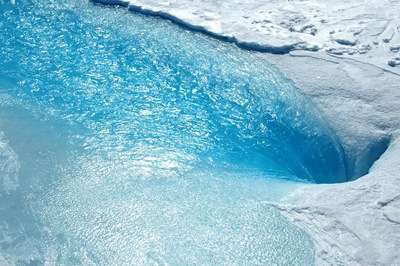 'Hidden plumbing' helps slow Greenland ice flow