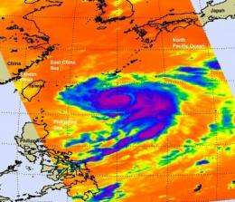NASA eyes Typhoon Fanapi approaching Taiwan