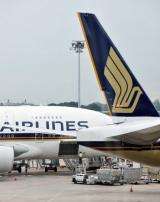 Singapore Airlnes is to introduce electronic magazines onboard