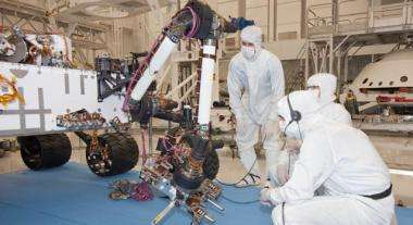 Strong robotic arm extends from next Mars rover