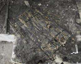 Swiss archaeologists find 5,000-year-old door (AP)
