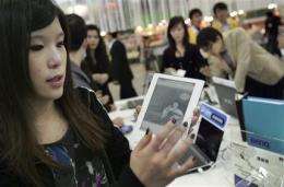 Taiwan pushes e-books but lacks Chinese content (AP)