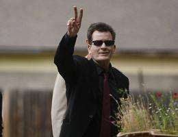 Troubled American actor Charlie Sheen attracted some 1.3 million followers in just two days