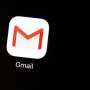 Useful or creepy? Machines suggest Gmail replies
