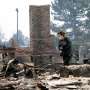 Colorado wildfire took hold 'in blink of an eye': governor thumbnail